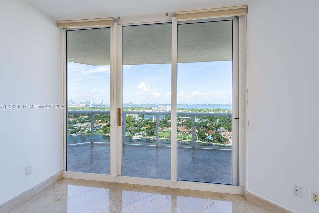 BLUE DIAMOND CONDO - Residential Lease