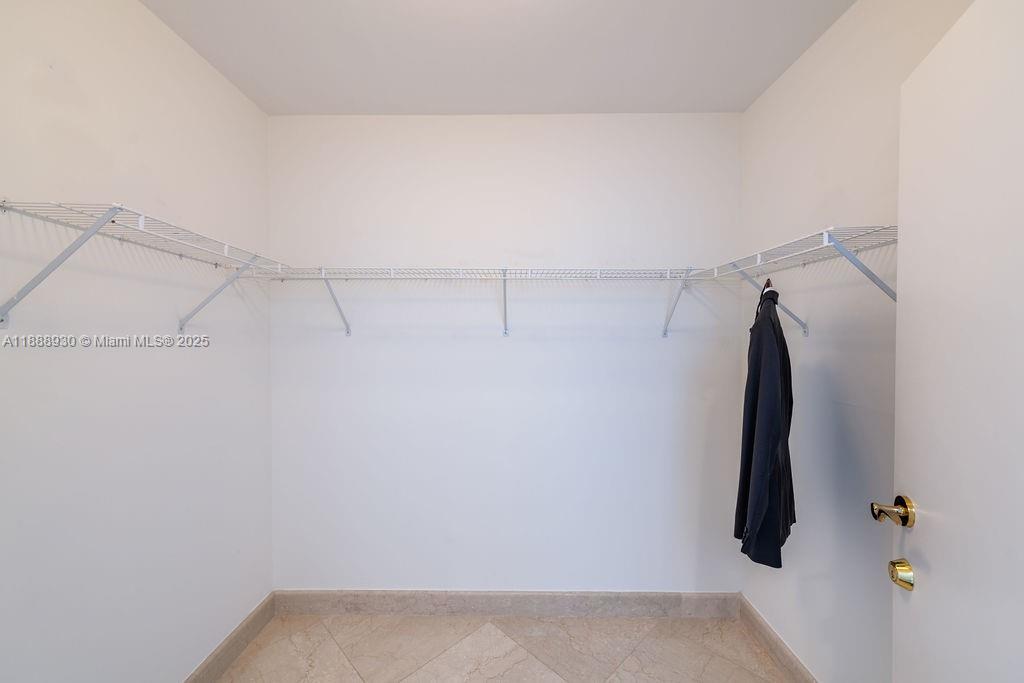 BLUE DIAMOND CONDO - Residential Lease