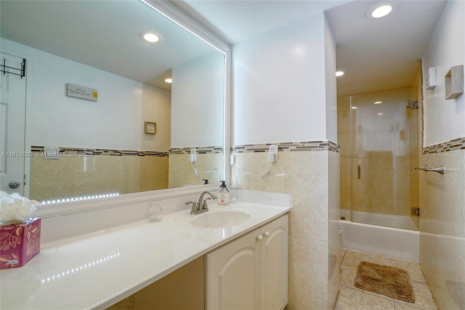 SIAN OCEAN RESIDENCES CON - Residential