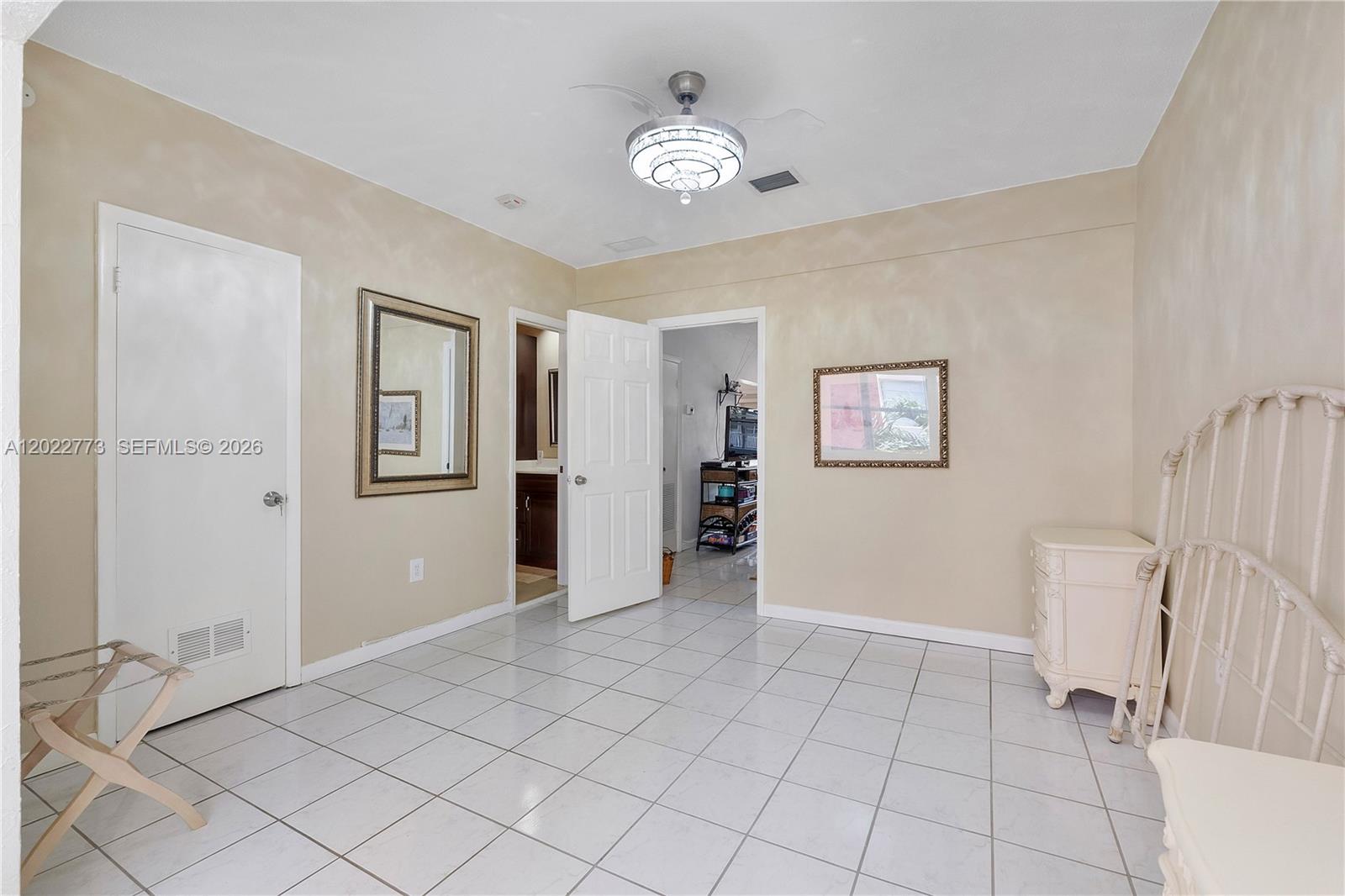AMBASSADOR SOUTH CO-OP - Residential