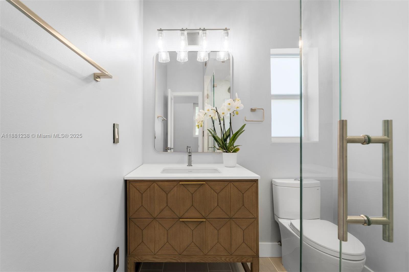 BISCAYNE POINT - Residential Lease
