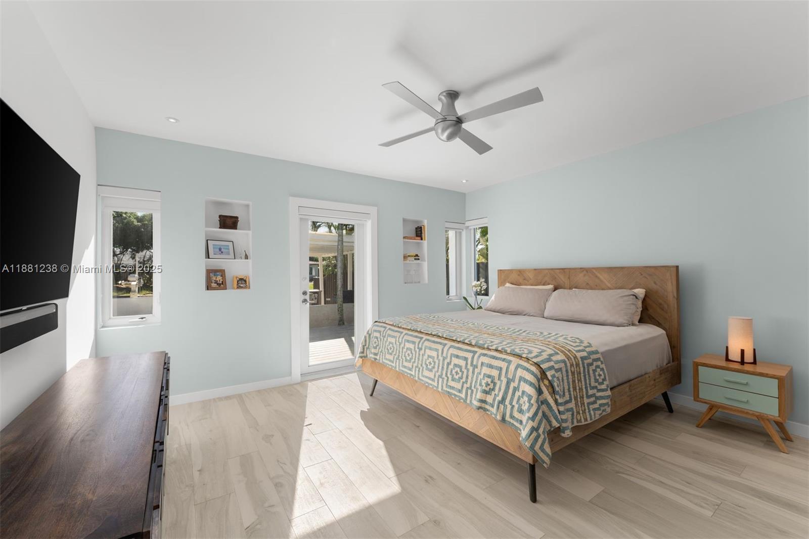 BISCAYNE POINT - Residential Lease