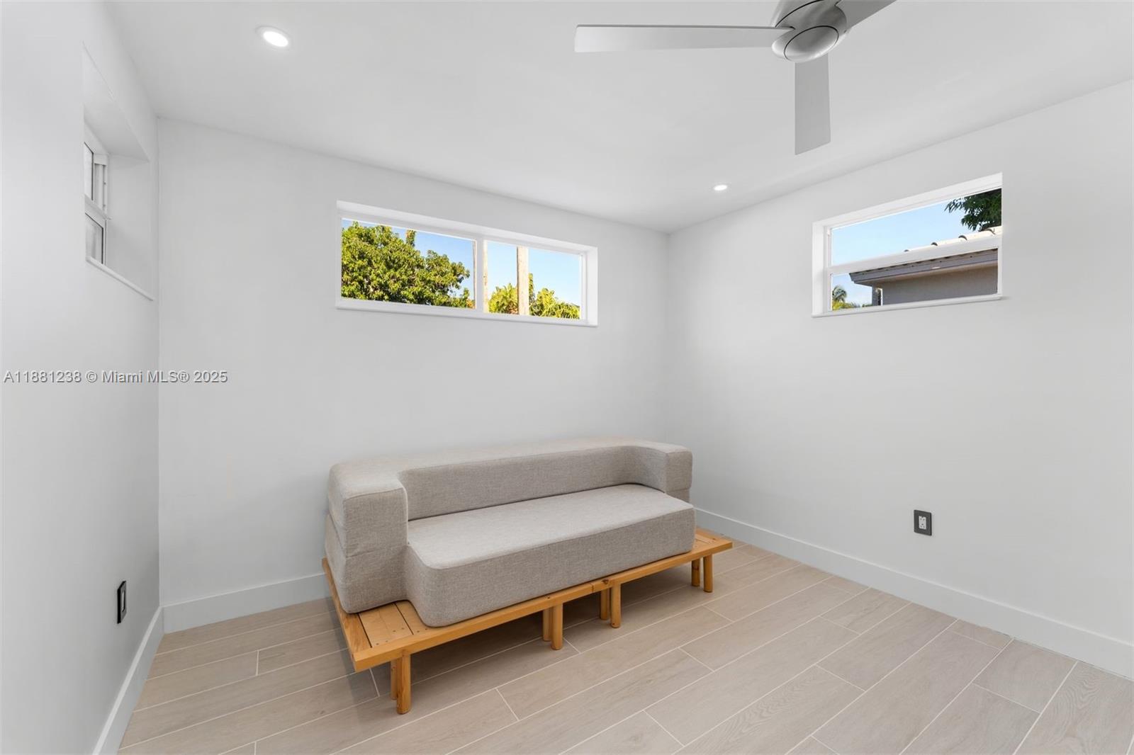 BISCAYNE POINT - Residential Lease