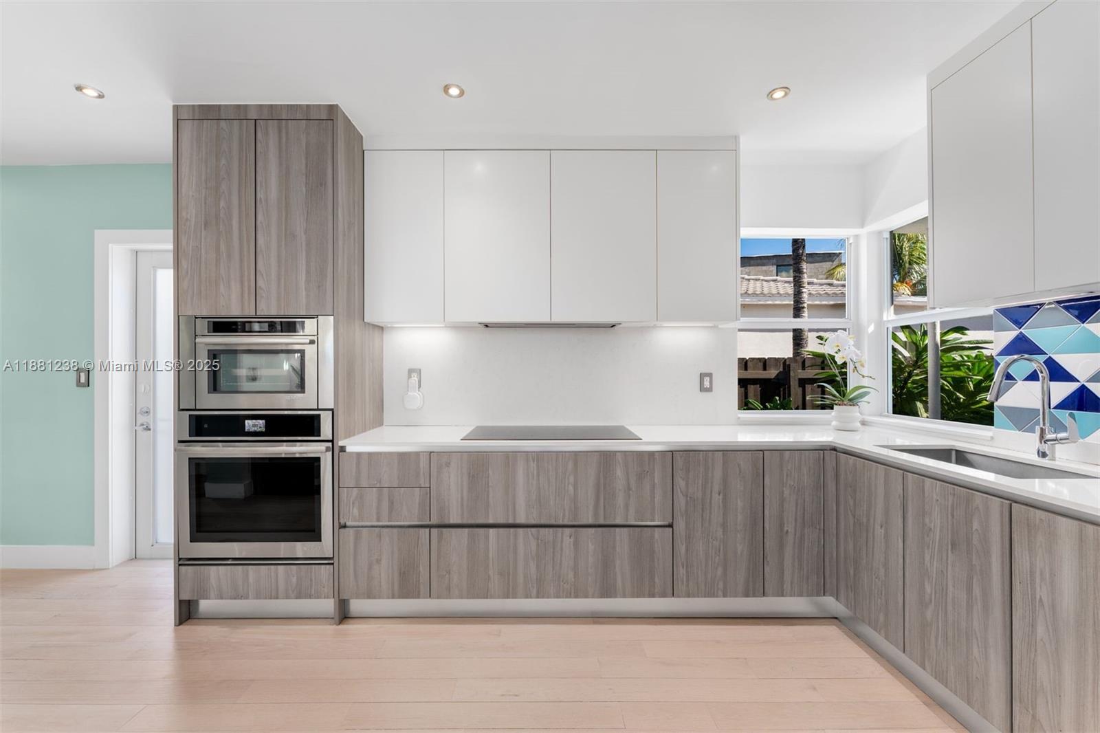 BISCAYNE POINT - Residential Lease