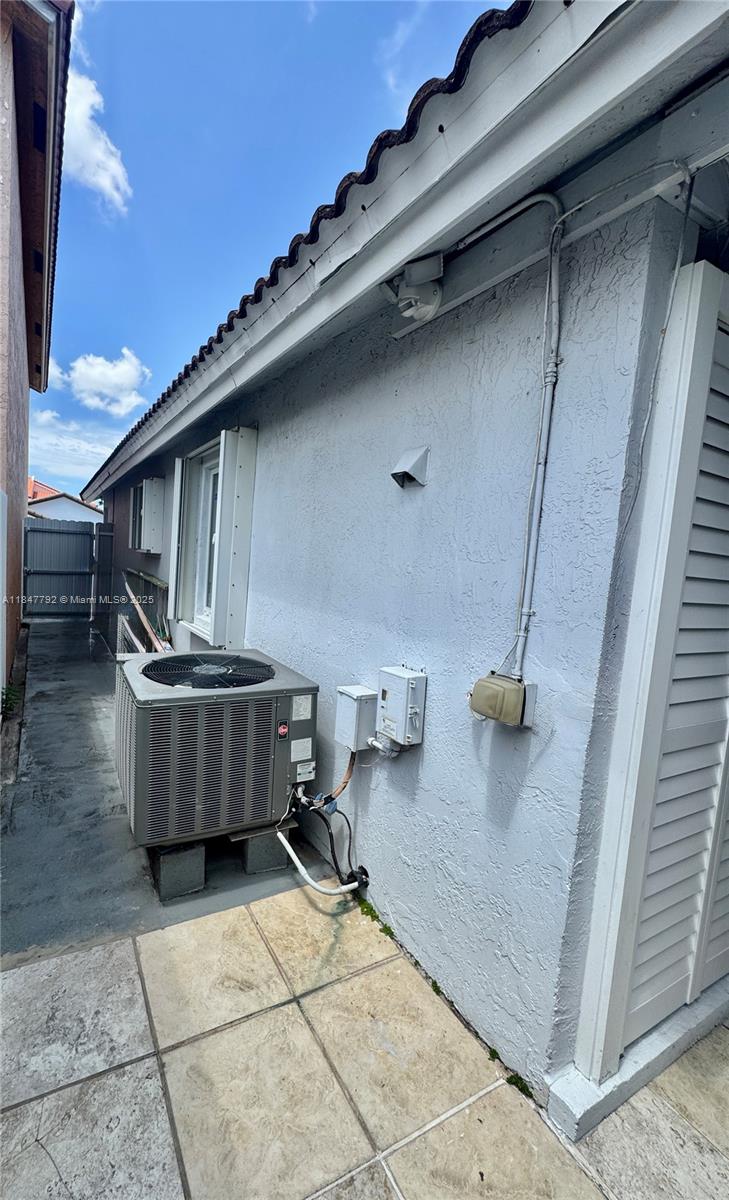 UNIVERSITY COURTS SUB - Residential