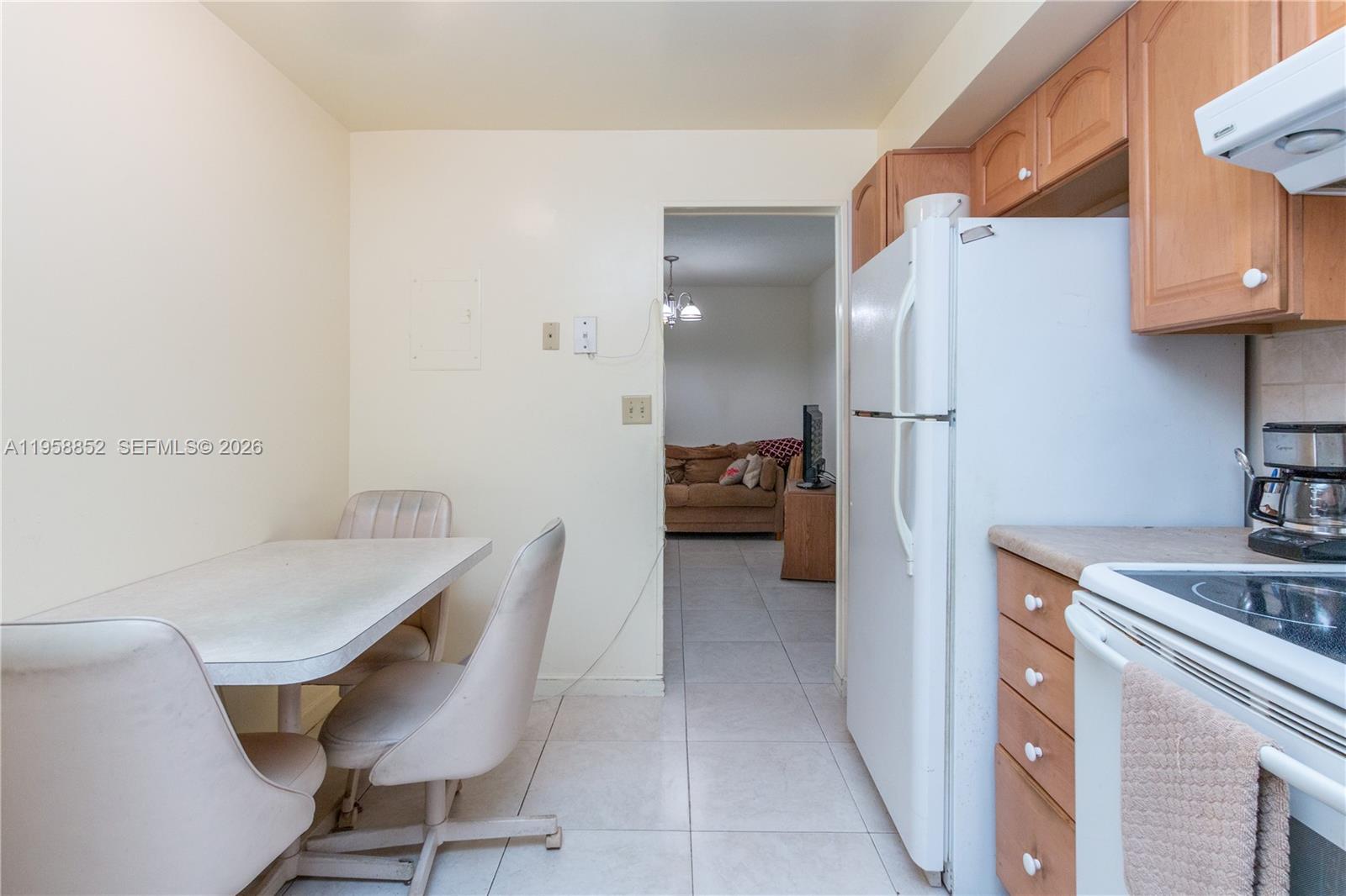 COMMODORE PLAZA CONDO - Residential