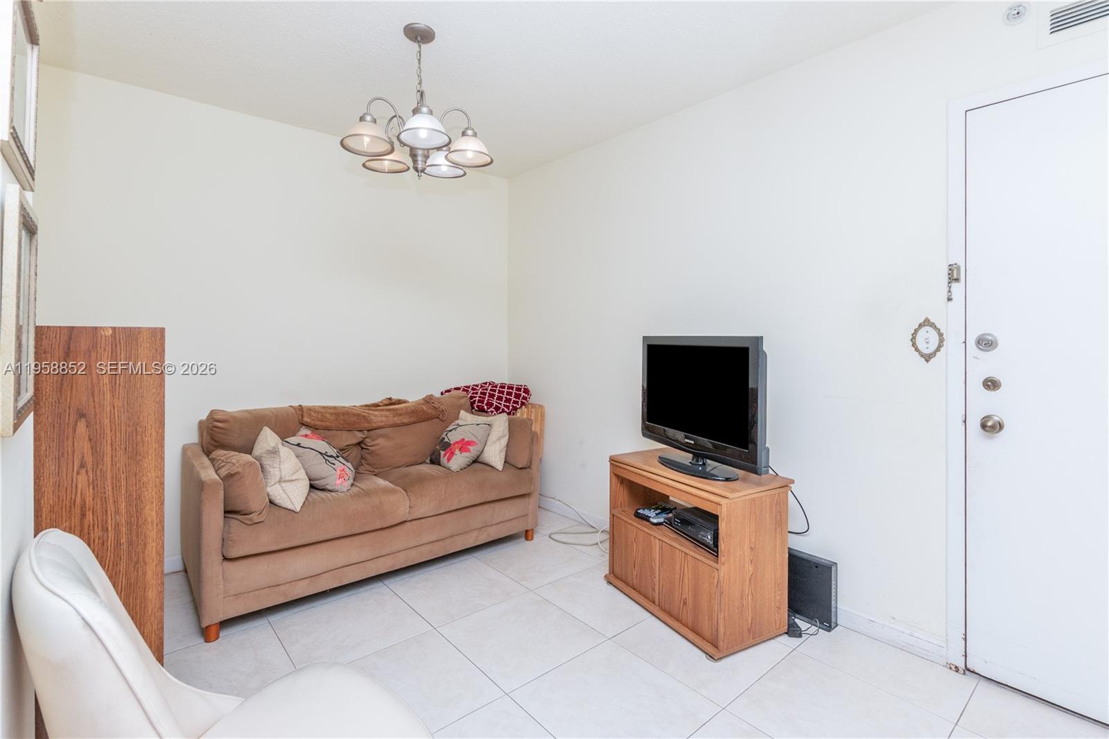 COMMODORE PLAZA CONDO - Residential