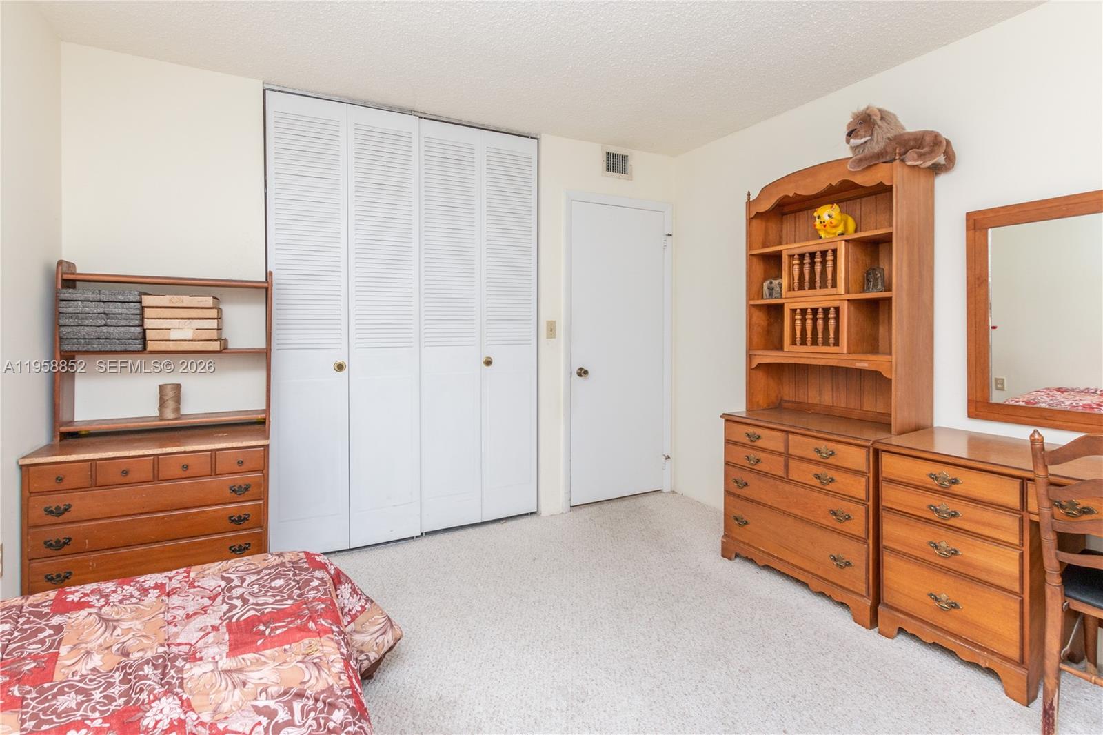 COMMODORE PLAZA CONDO - Residential