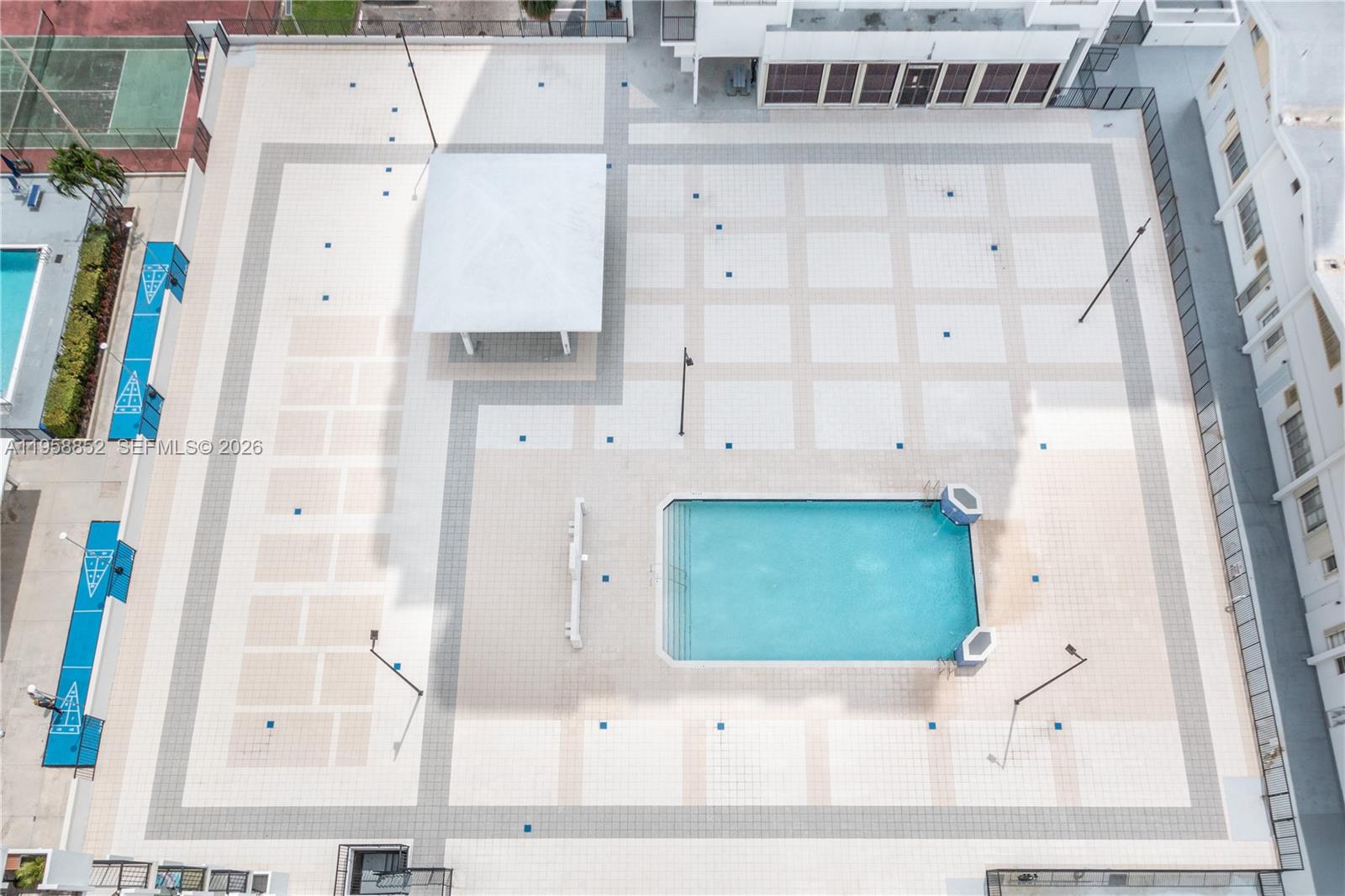 COMMODORE PLAZA CONDO - Residential