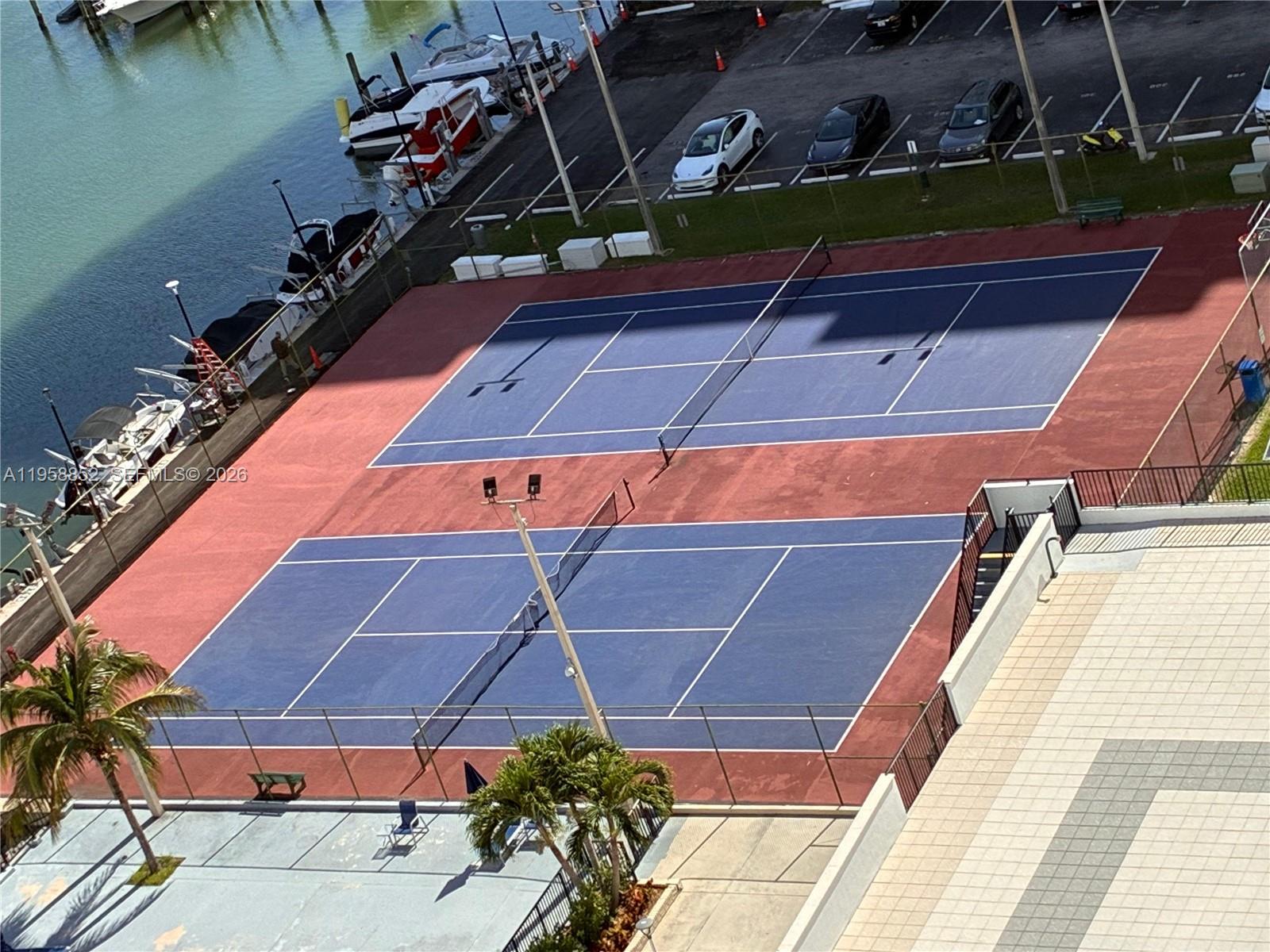 COMMODORE PLAZA CONDO - Residential