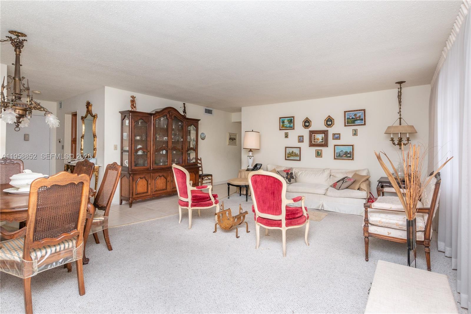 COMMODORE PLAZA CONDO - Residential