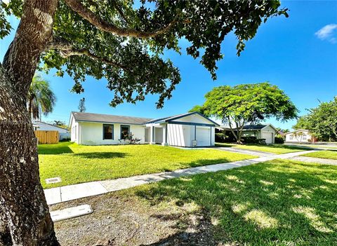 Photo of 16708 SW 5th Way, Weston, FL 33326 (MLS # A11923079)