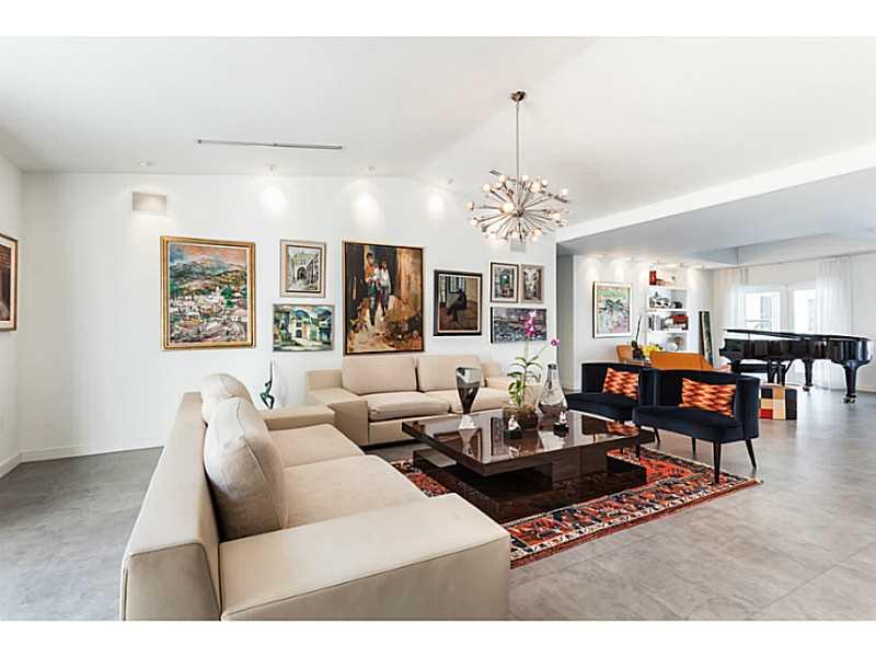 CORAL GABLES RIVIERA SEC - Residential