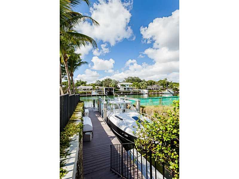 CORAL GABLES RIVIERA SEC - Residential
