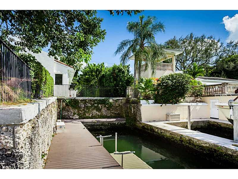 CORAL GABLES RIVIERA SEC - Residential