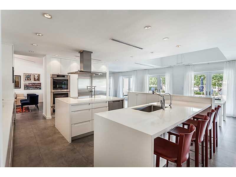 CORAL GABLES RIVIERA SEC - Residential