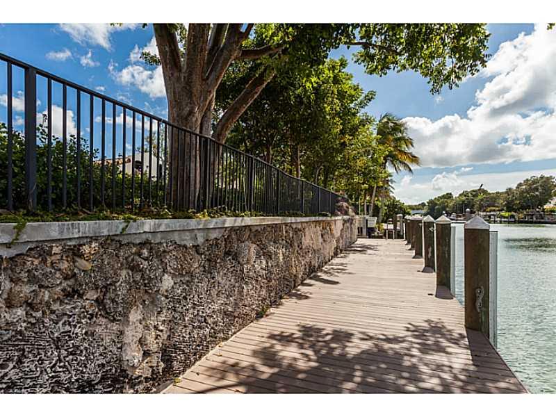 CORAL GABLES RIVIERA SEC - Residential
