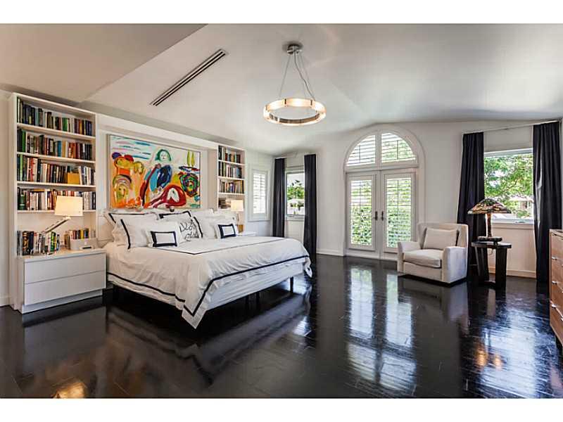 CORAL GABLES RIVIERA SEC - Residential