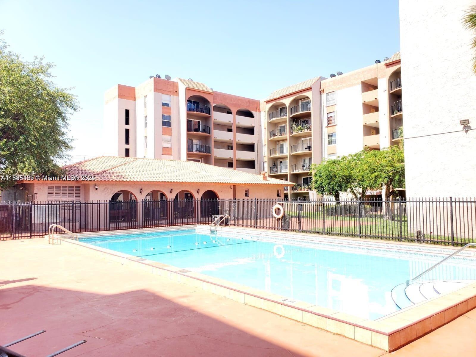 EL CID CONDO - Residential