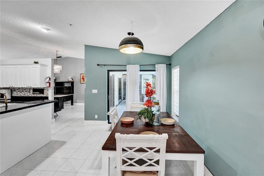 WINSTON PARK - Residential