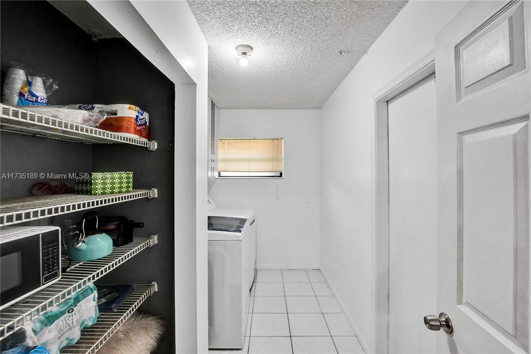 WINSTON PARK - Residential
