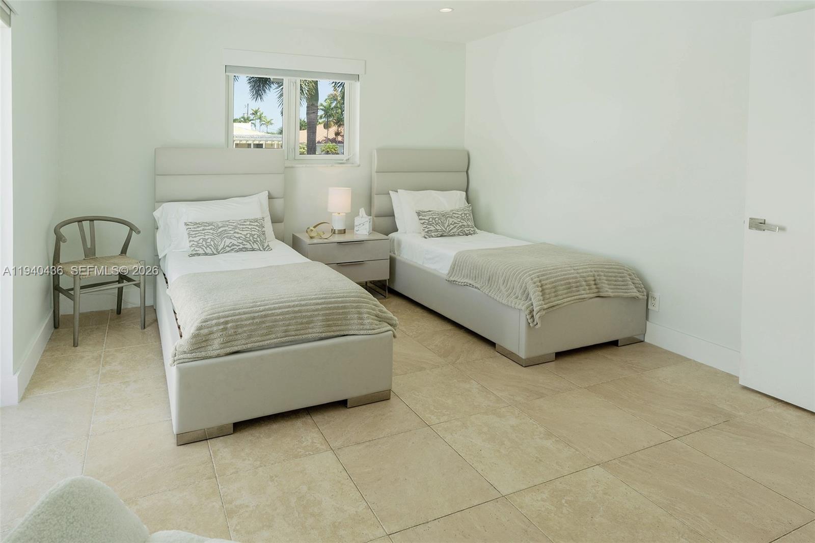 LAKE ESTATES - Residential