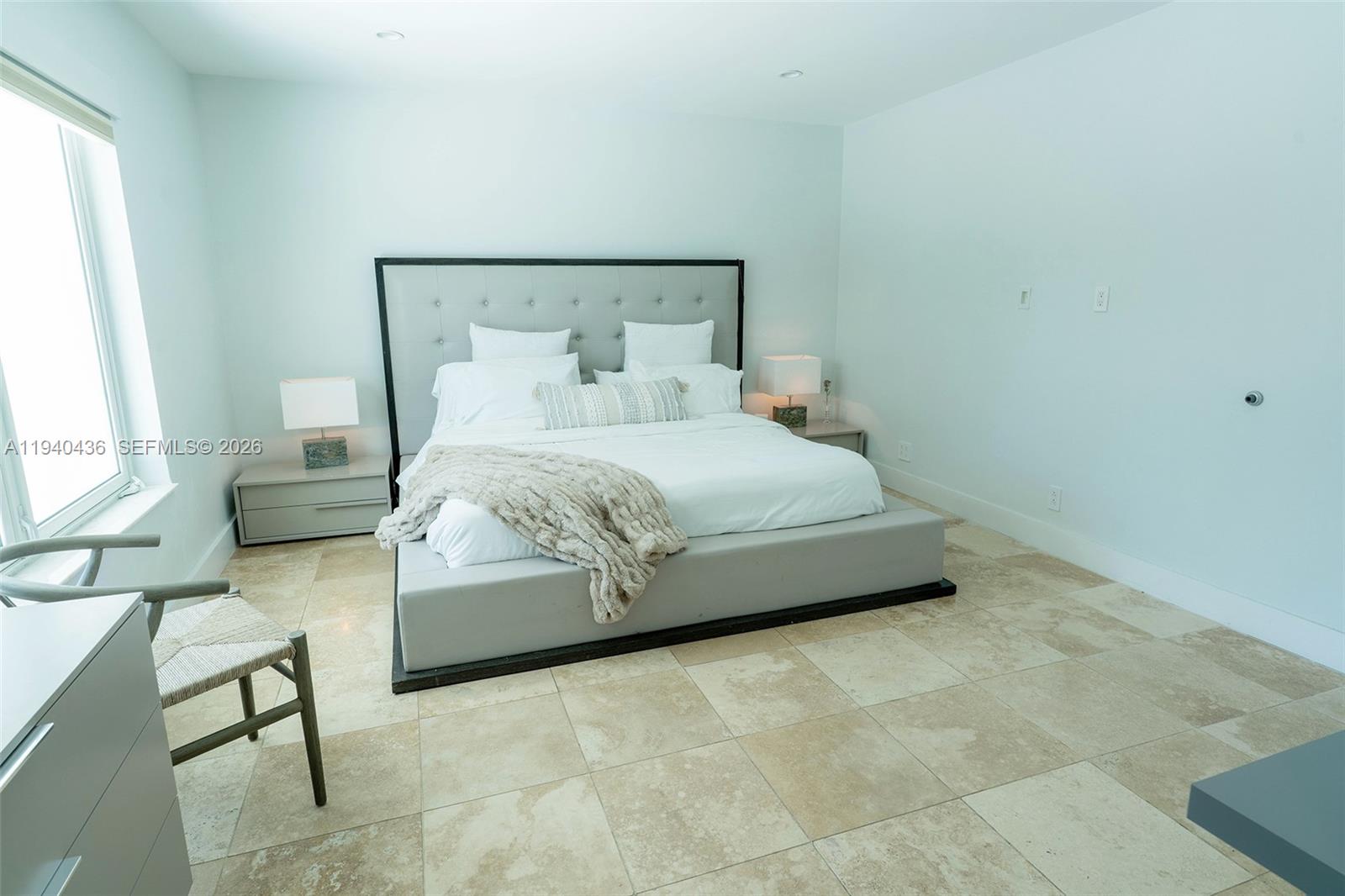 LAKE ESTATES - Residential