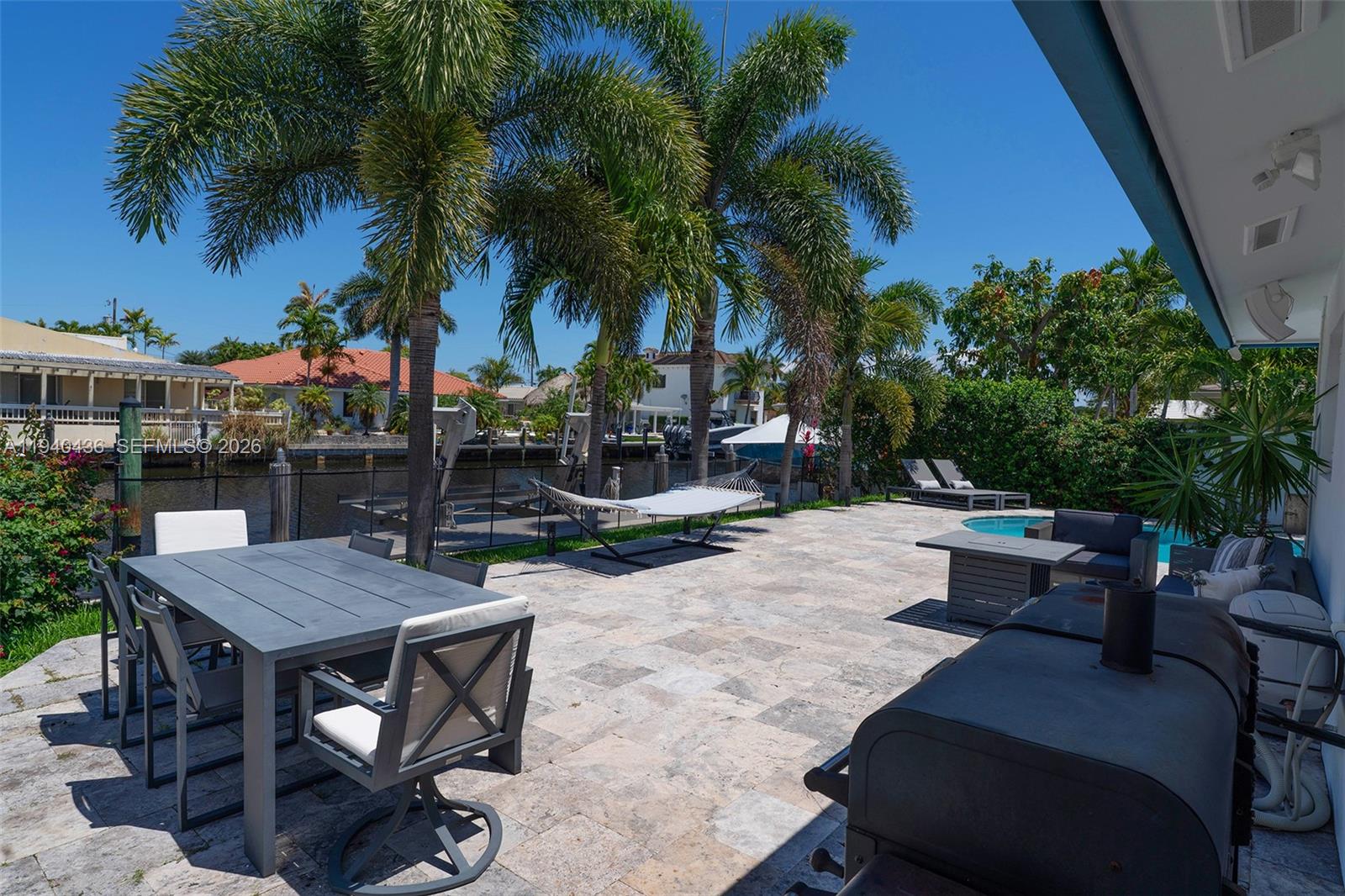 LAKE ESTATES - Residential