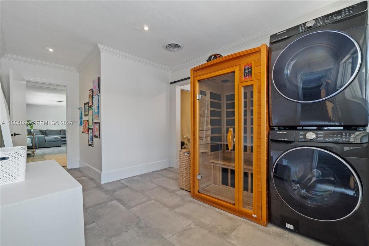 CORAL RIDGE COUNTRY CLUB - Residential