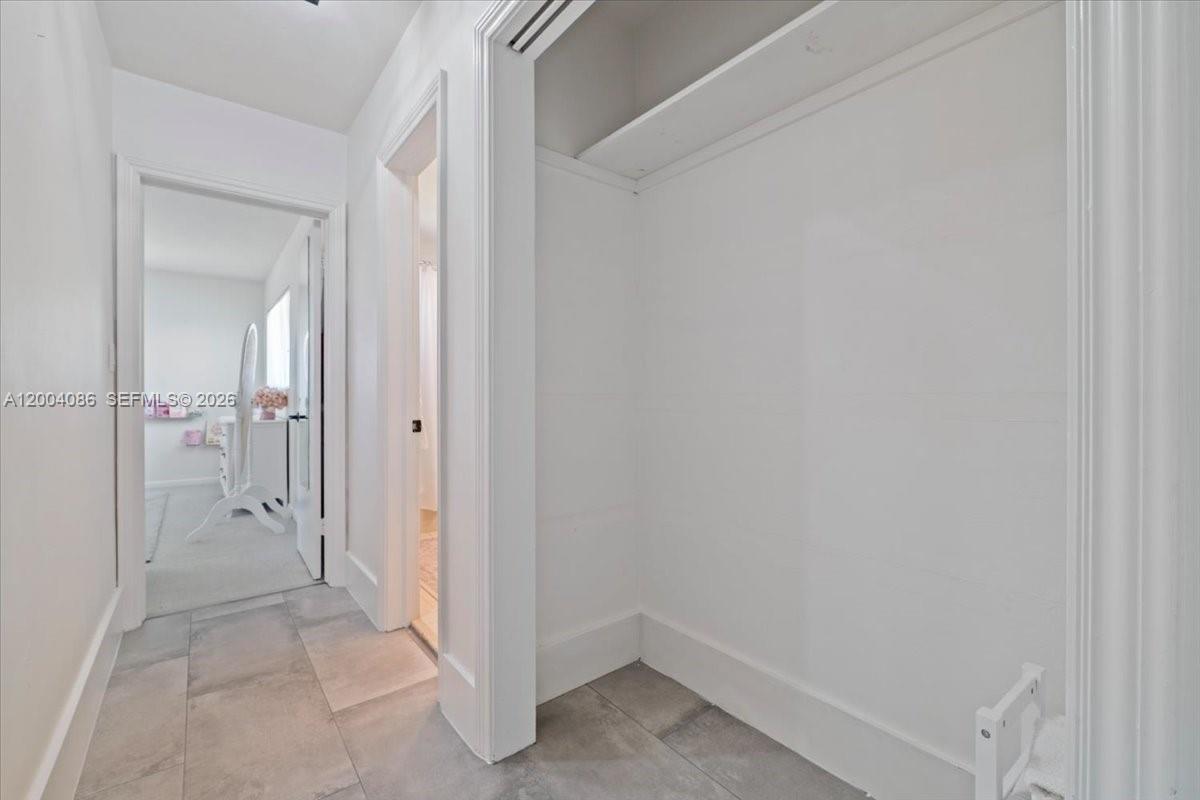 CORAL RIDGE COUNTRY CLUB - Residential