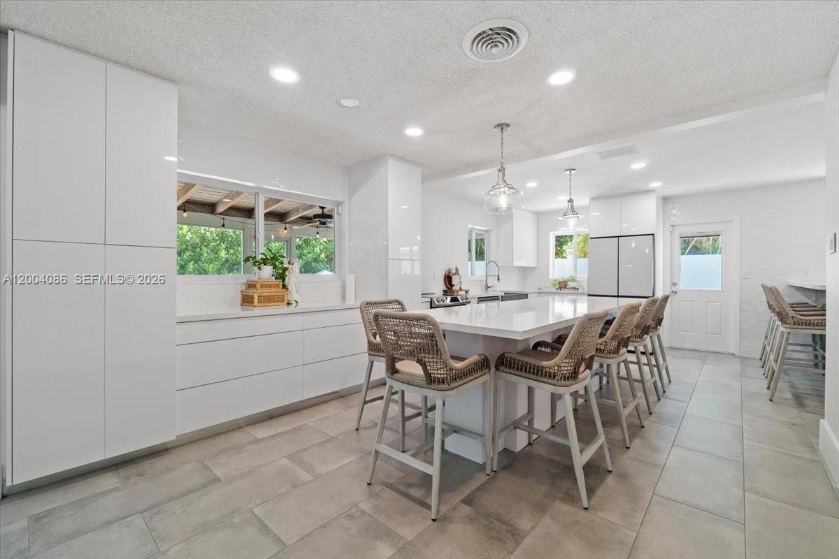 CORAL RIDGE COUNTRY CLUB - Residential