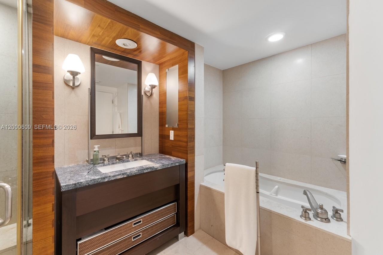 CENTRAL CARILLON BEACH CO - Residential Lease