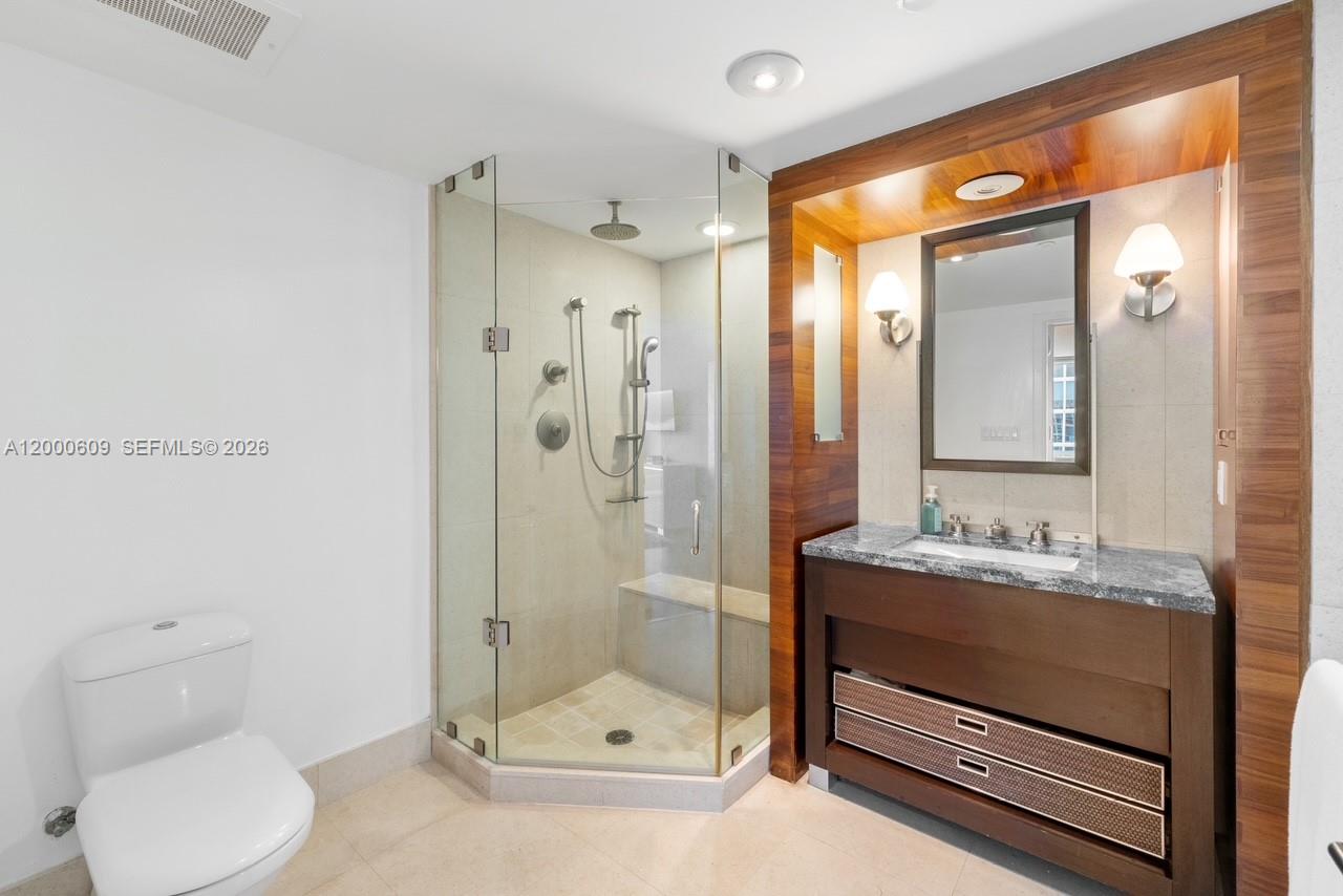 CENTRAL CARILLON BEACH CO - Residential Lease