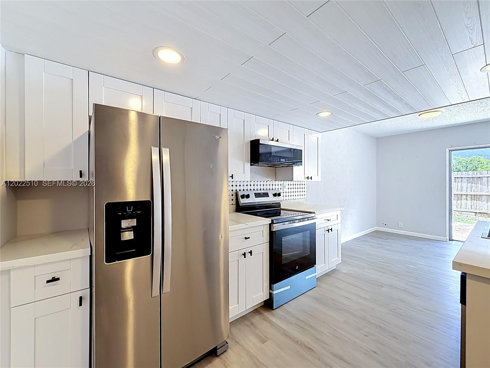 TOWNHOUSES AT NOVA - Residential
