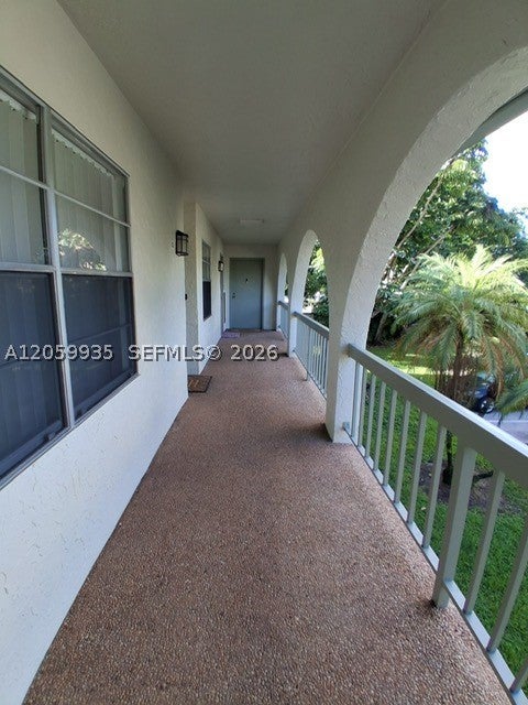 1103 Bahama Bnd H2