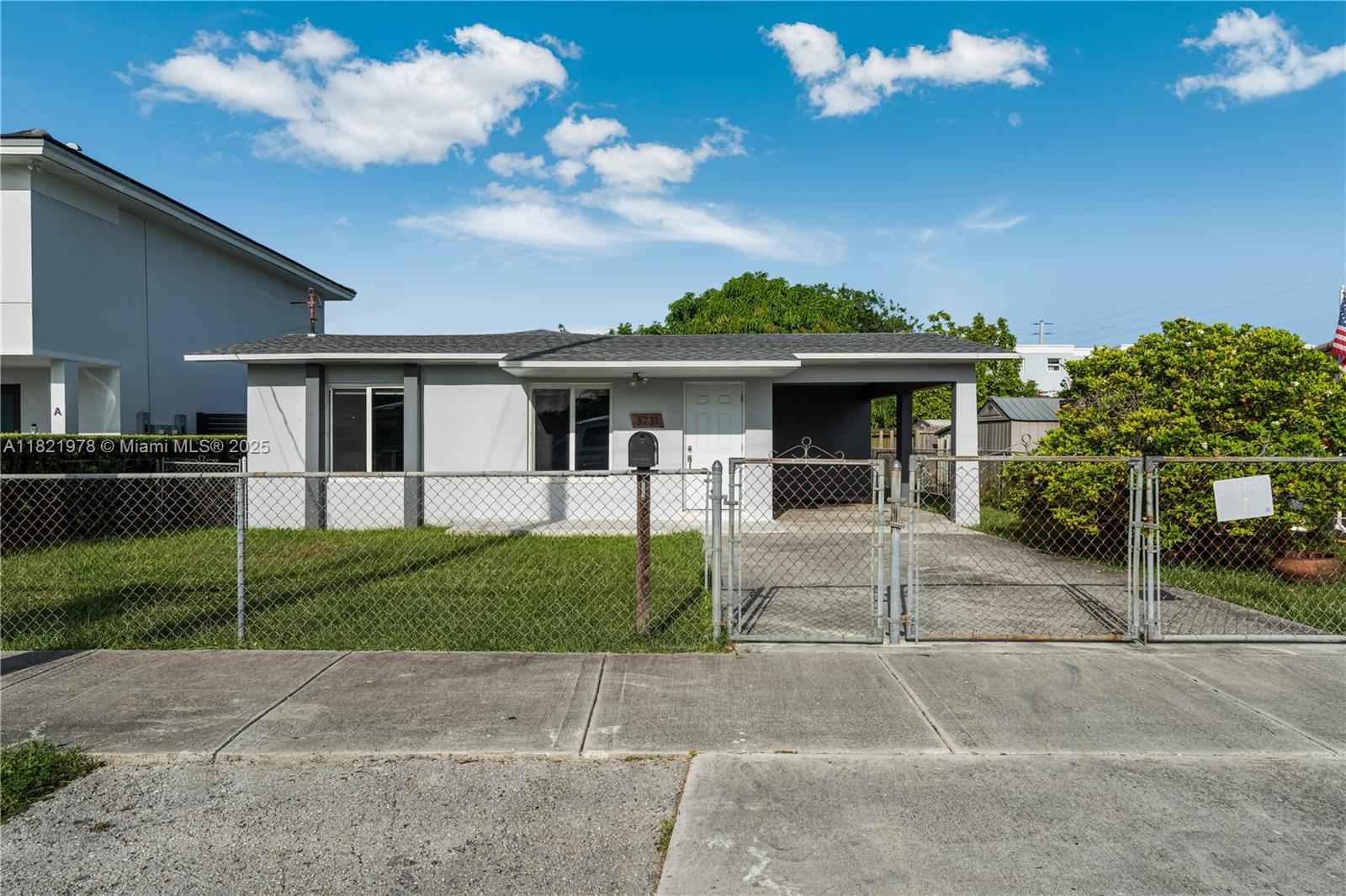 3731 SW 88th Pl
