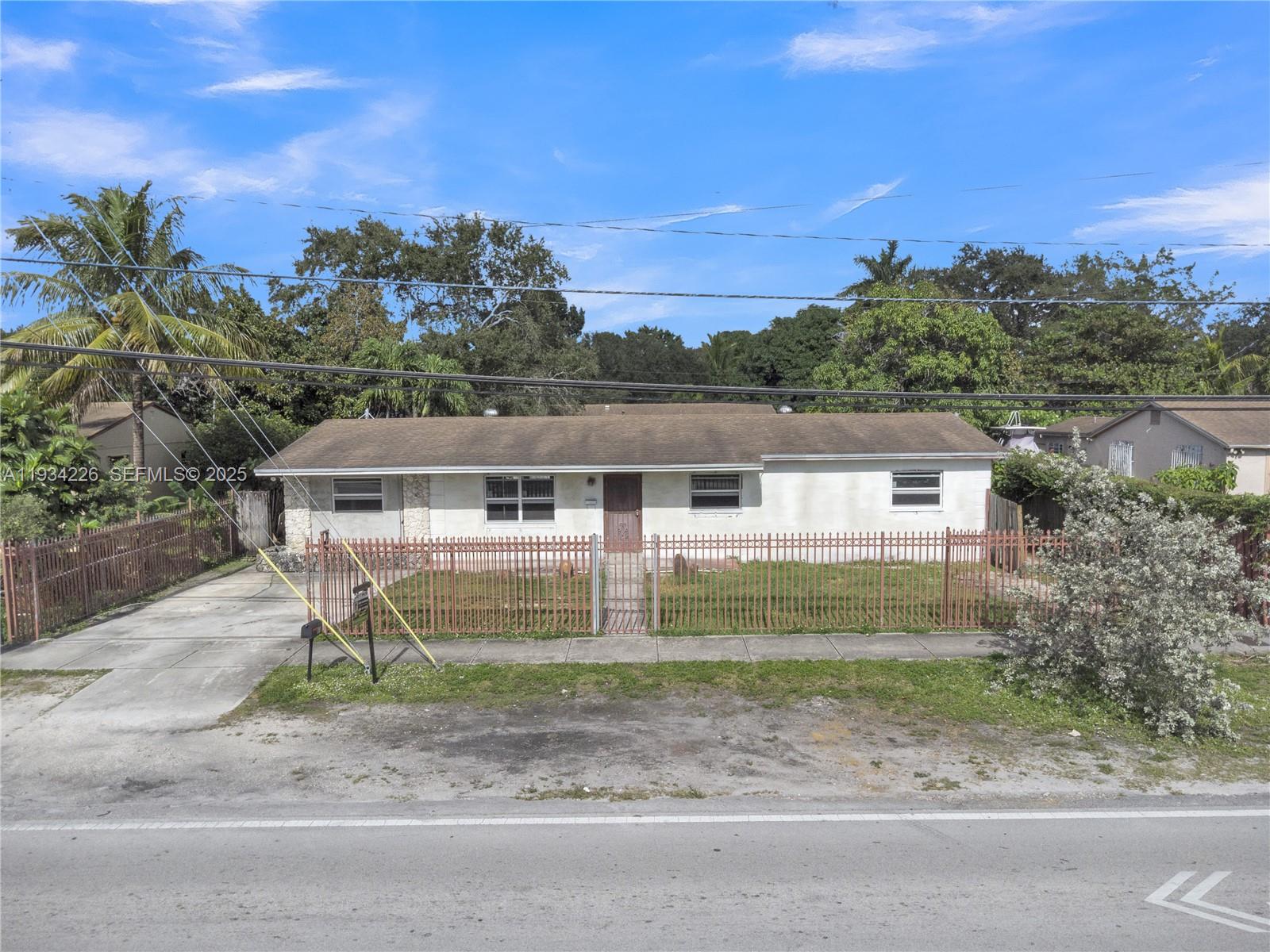 AVOCADO ESTATES - Residential