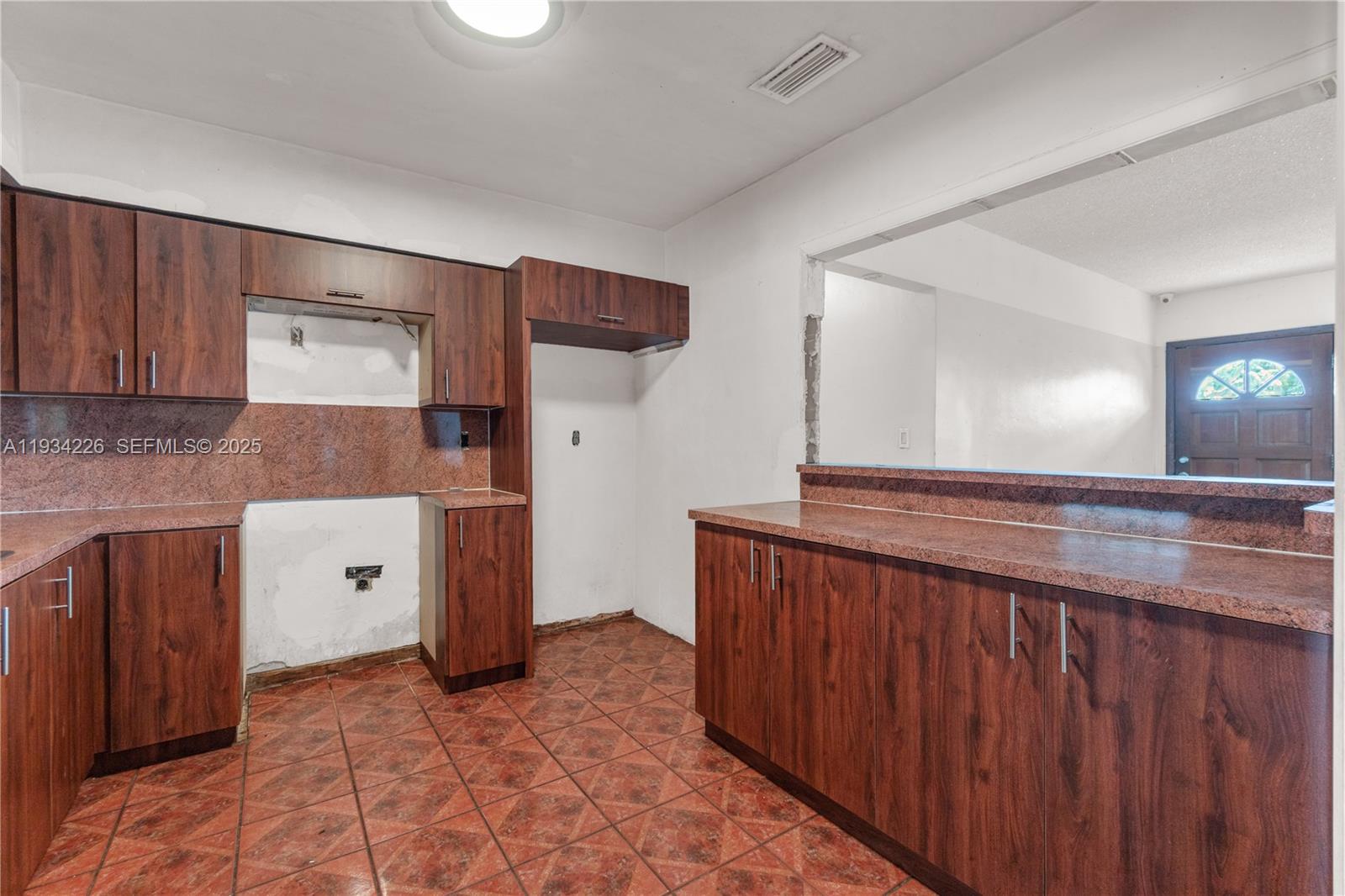 AVOCADO ESTATES - Residential