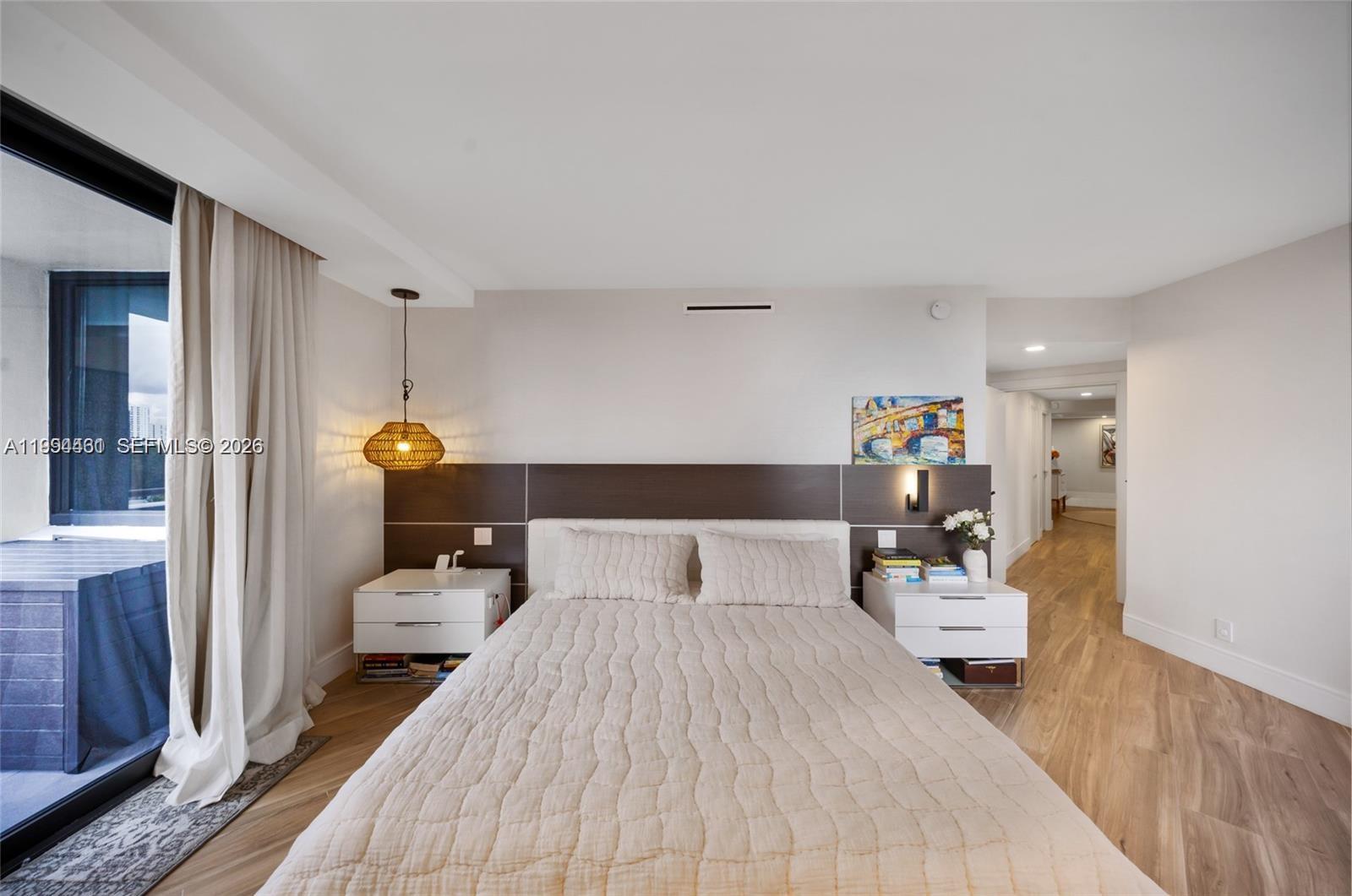 VILLA REGINA CONDO - Residential