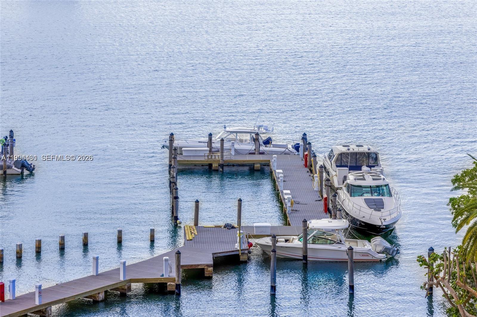 VILLA REGINA CONDO - Residential