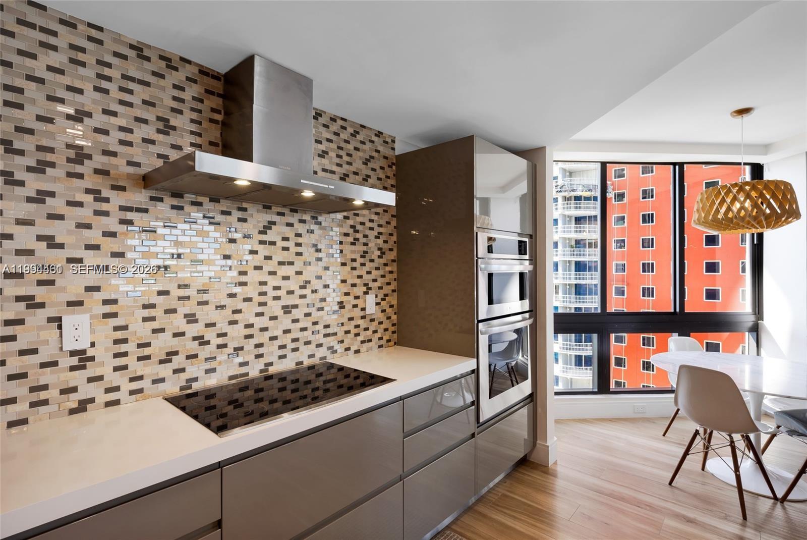 VILLA REGINA CONDO - Residential