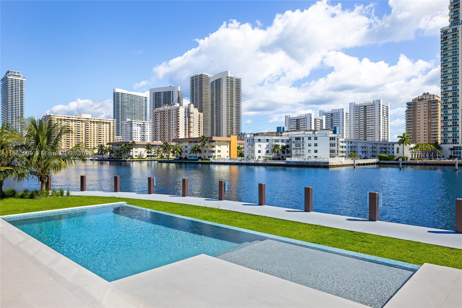 GOLDEN ISLES SEC A REV PL - Residential