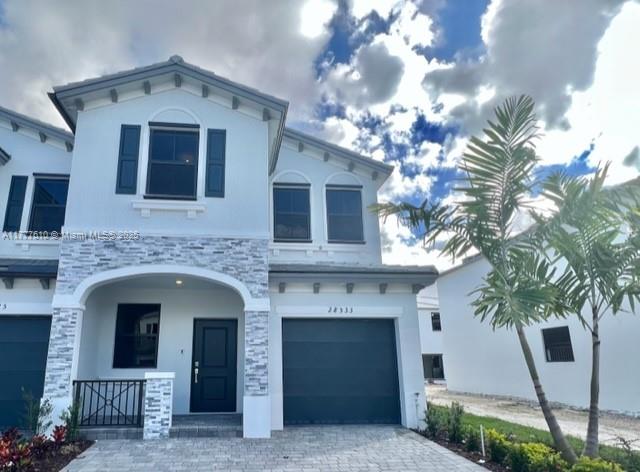 Rental Property at 28533 Sw 134th Ave 28533, Homestead, Miami-Dade County, Florida - Bedrooms: 3 
Bathrooms: 3  - $2,500 MO.
