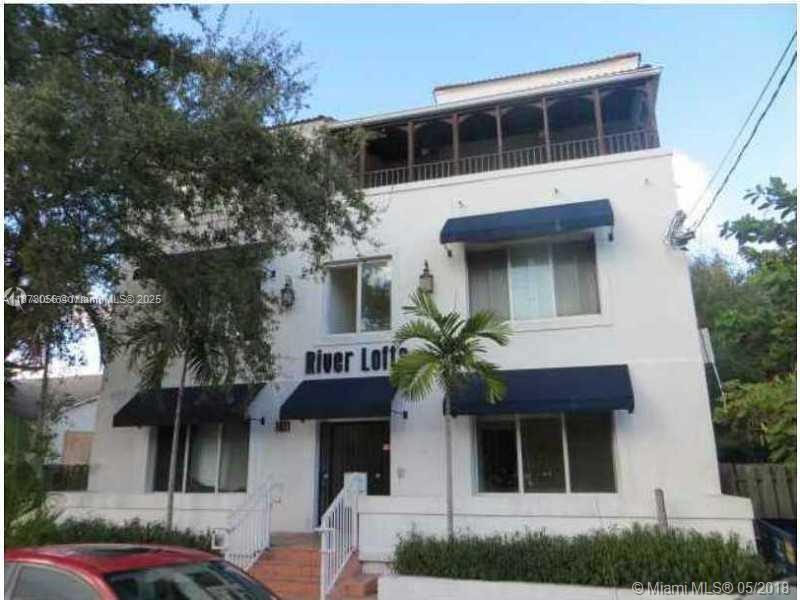This bright and spacious 1-bedroom, 1-bathroom apartment is located on the third floor of a quiet building in Miami. The unit features a tile floor throughout, a cozy kitchen with plenty of cabinet space, and a spacious bathroom. Shared laundry in the building with washer and dryer. No assigned parking. Street parking only. Water and trash collection are included in the rent. call me for show is in lock box .
only 2 months x moving.