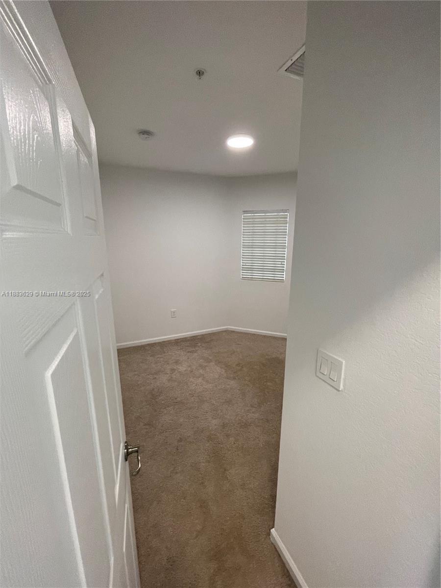 ST MAARTEN AT GRAND BAY C - Residential Lease