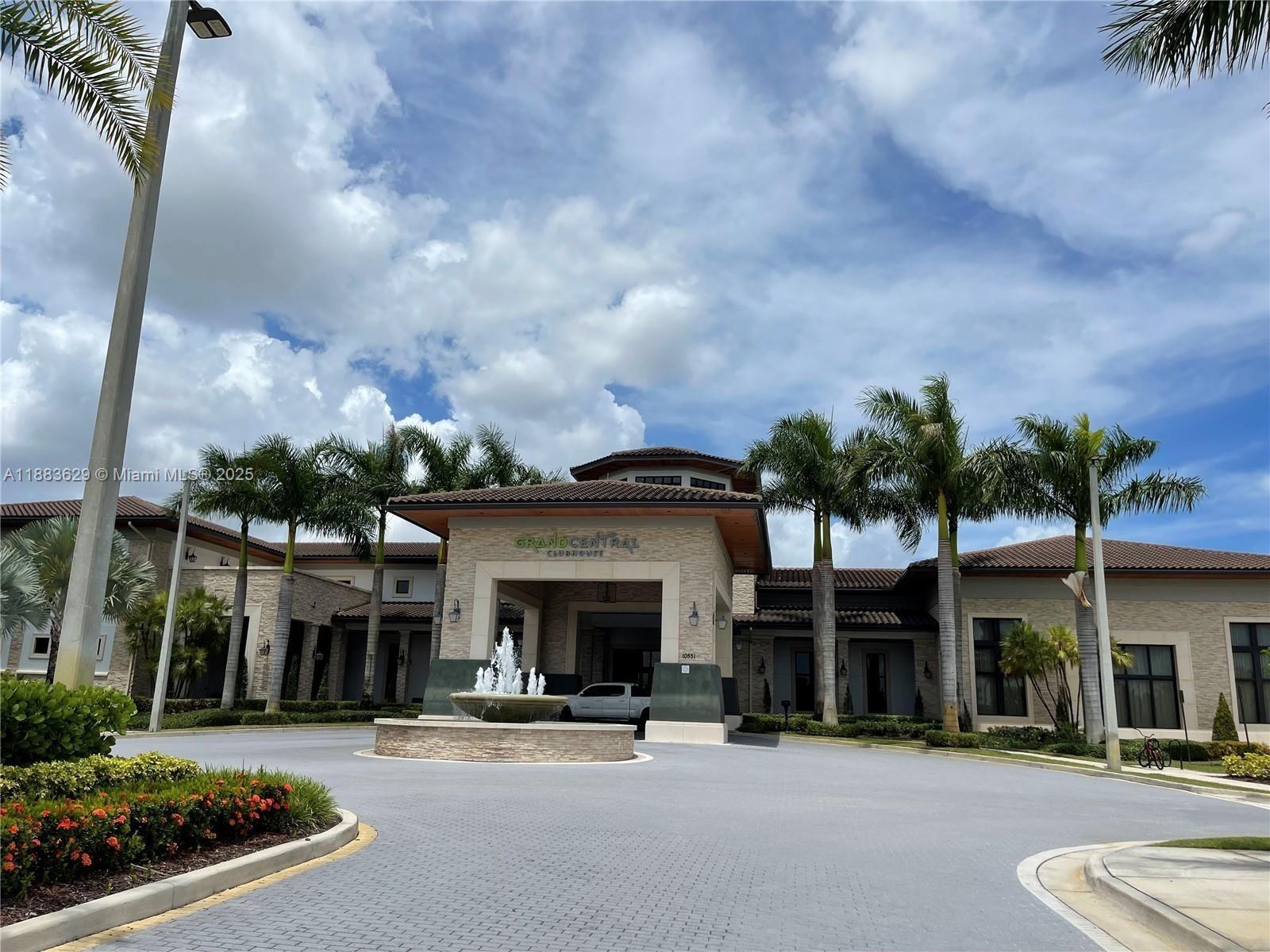 ST MAARTEN AT GRAND BAY C - Residential Lease