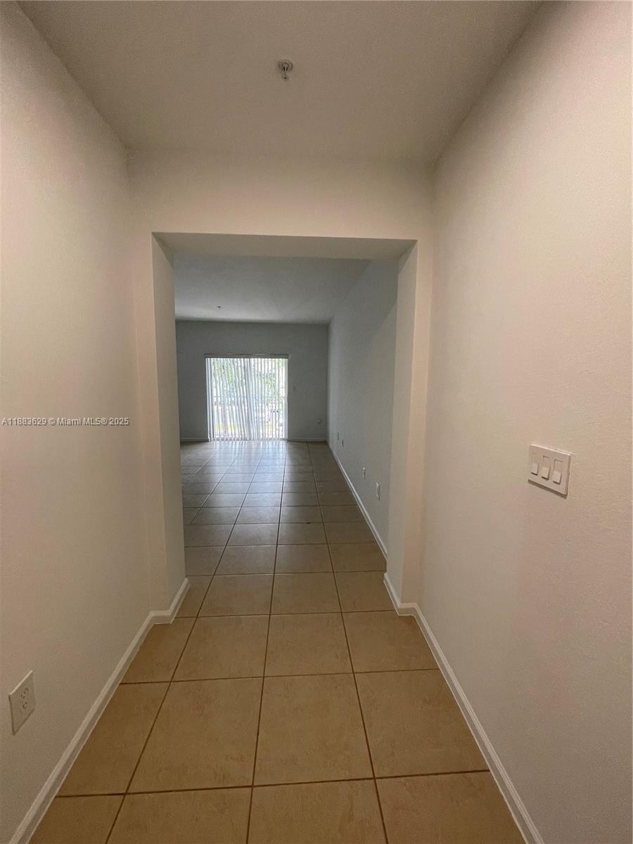 ST MAARTEN AT GRAND BAY C - Residential Lease