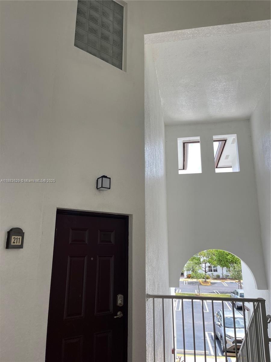 ST MAARTEN AT GRAND BAY C - Residential Lease