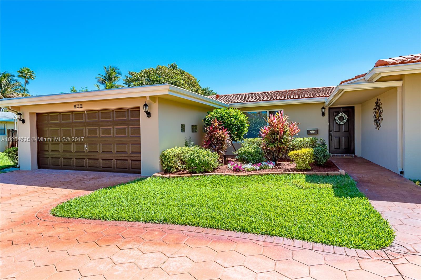 PLANTATION GARDENS 4TH SE - Residential