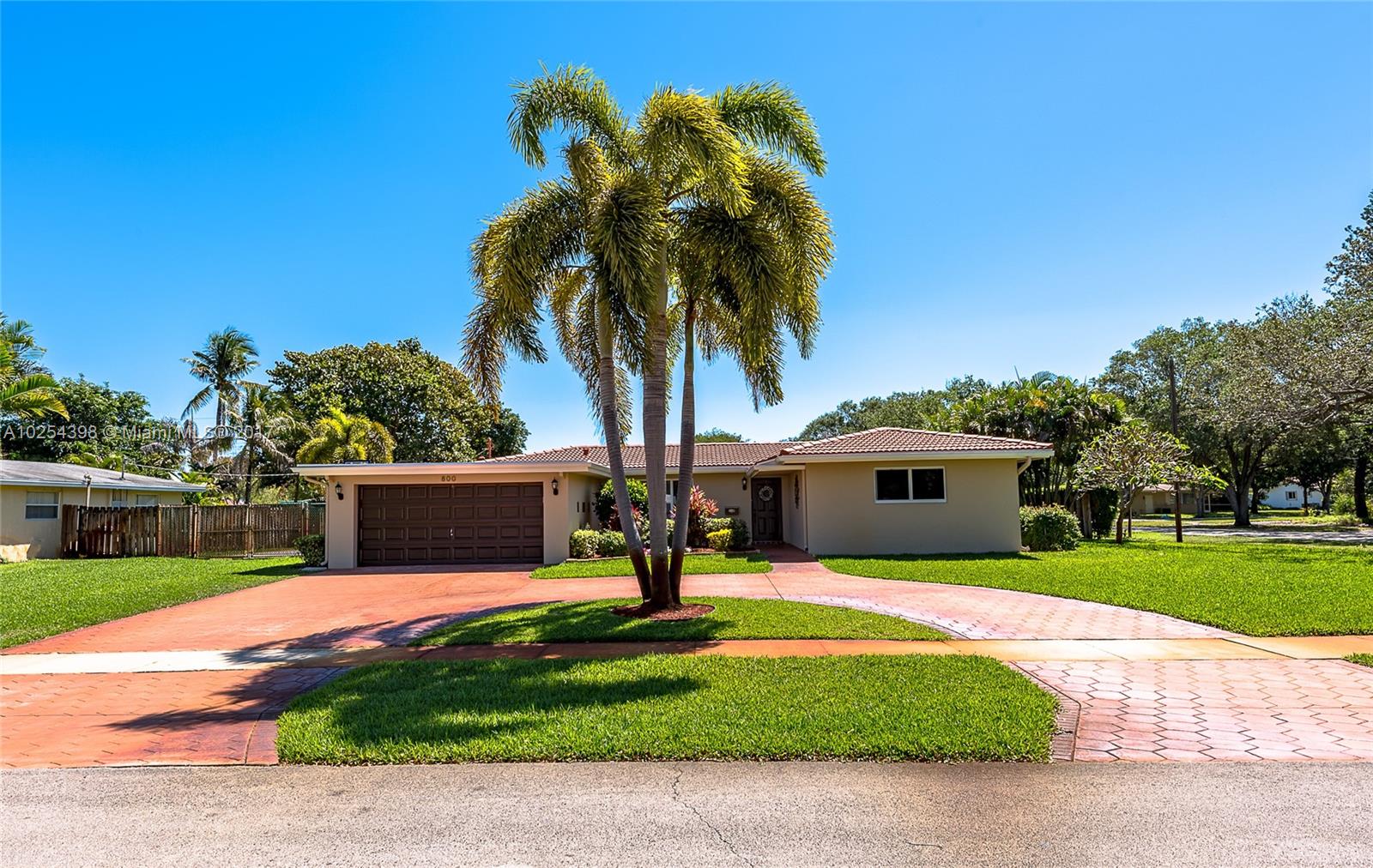 PLANTATION GARDENS 4TH SE - Residential